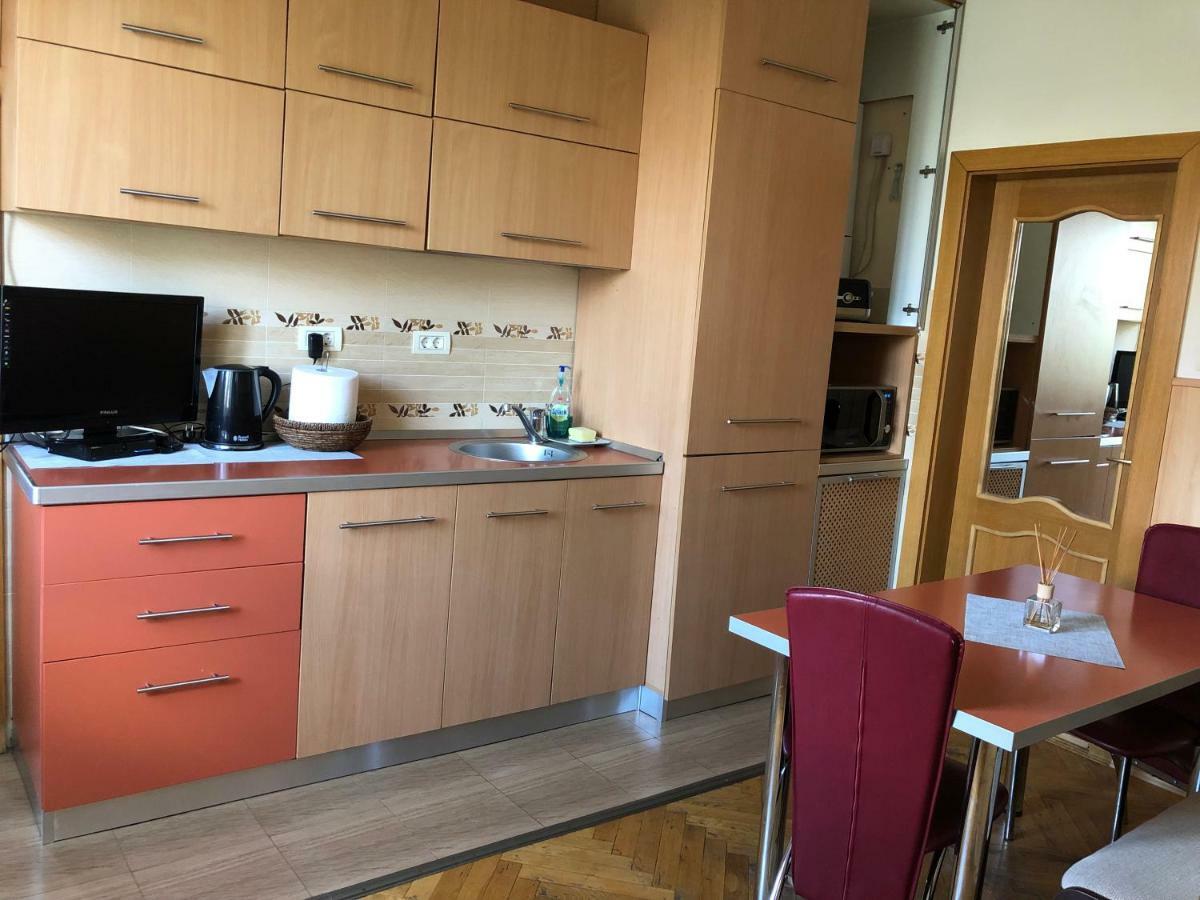Schei Apartment 2 Braşov Eksteriør bilde